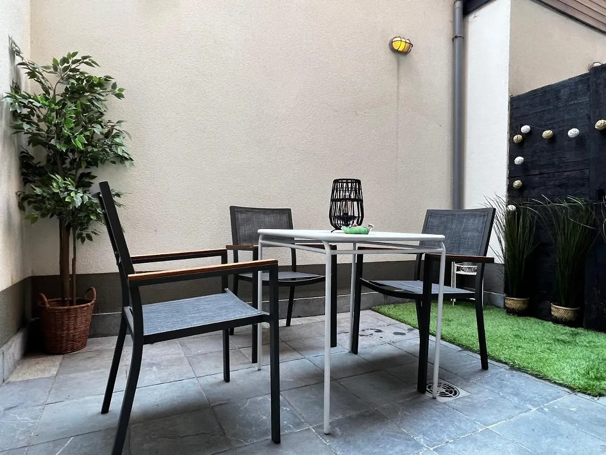 Modern Cozy Studio With Backyard Antwerp Homestay