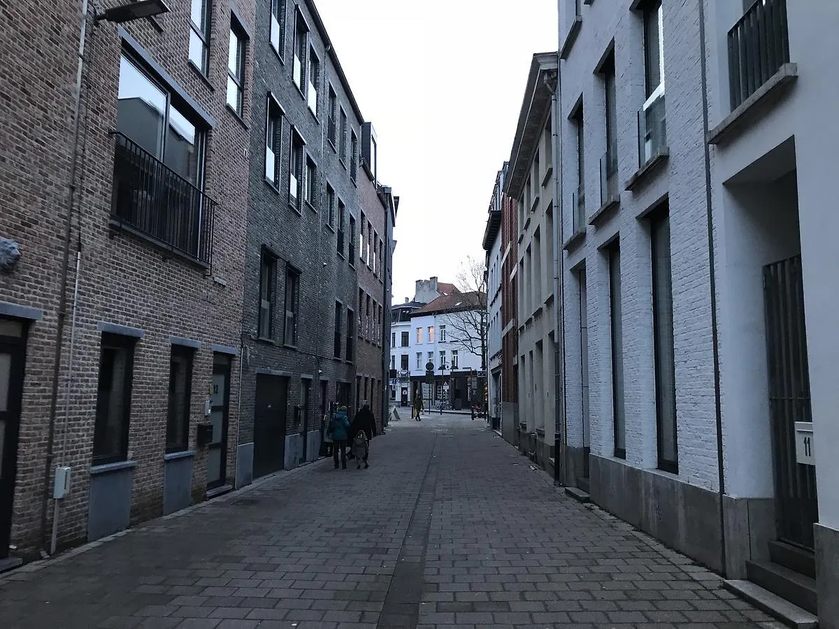 Modern Cozy Studio With Backyard Antwerp 0*,